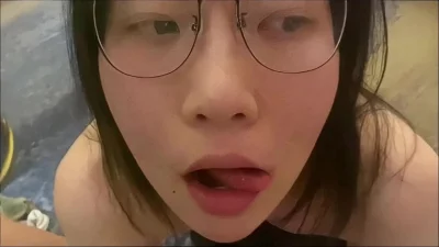 别以为老师有多高贵私下就是一只喝主人圣水的骚婊母狗