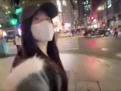 现在陆家嘴搞量化的女强人！性欲超强“如果你满足不了我只能用这些假阳具