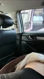 绿帽开车老婆伺候