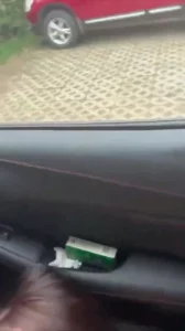 和隔壁村的45岁骚货熟女车震操逼，骚货身材特别丰满逼水很多逼毛也很多