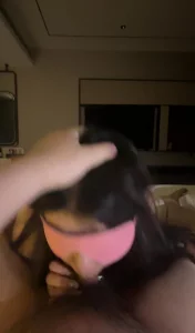 0371少妇深情口交，背着男友偷偷出来没想到这么会吸，差点没忍住