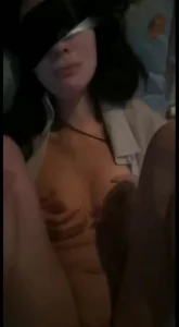 良家人妻长相强烈反差，对白真实刺激，背着老公不要停求我操她