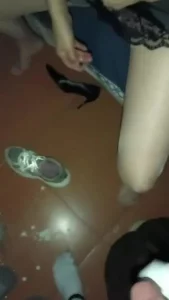 反差良家肉丝骚阿姨内射抠比