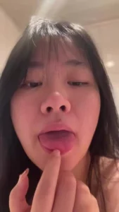 反差骚货！人前文静可爱私下情欲母狗，反差感拉满，还是少妇会玩