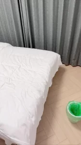 鲁L骚妻与单男内射加刷锅